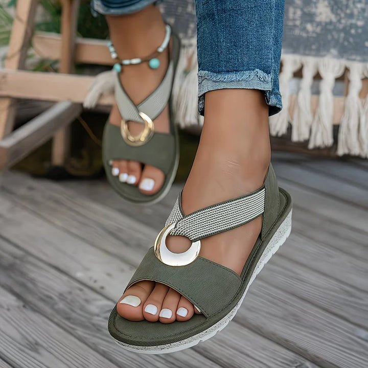 Skylar | Sandales plates boucle métal